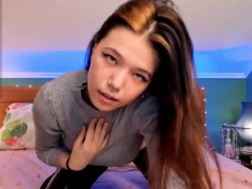 webcam girl collinssophie live cam image #1630457