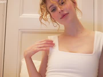 webcam girl ellaa91 live cam image #8645796