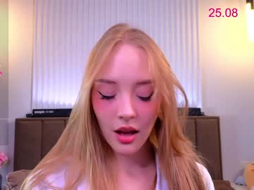 webcam girl lissa_meooow live cam image #10316555