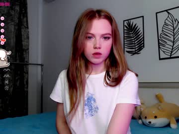 webcam girl small_blondee live cam image #4496746