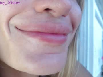 webcam tranny spicy_meow live cam image #11341810