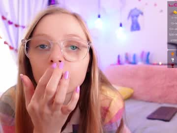 webcam girl emmasky69 live cam image #4767160