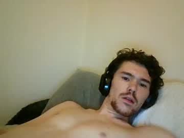 webcam man manwithaweapon live cam image #364217