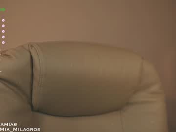 webcam girl mia_milagros live cam image #5333402