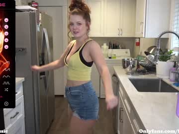 webcam girl fiery_redhead live cam image #9469169
