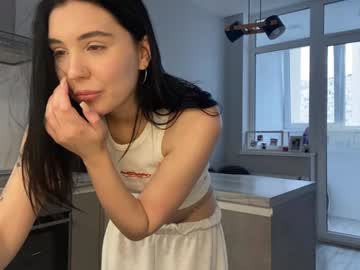 webcam girl brigitte_lahaie live cam image #11505351