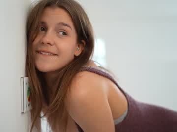 webcam girl eli_sun live cam image #8781203