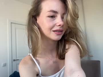 webcam girl elli_harmon live cam image #9456110