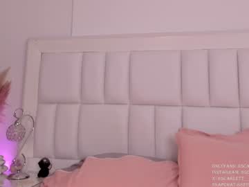 webcam girl scarlett__baker11 live cam image #11035590