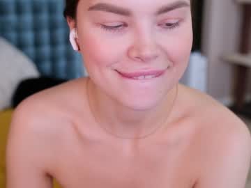 webcam girl love_you_to123 live cam image #5021534