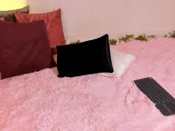 webcam girl one_more_cum live cam image #10273658