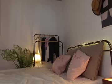 webcam girl kriss0leoo live cam image #11604554