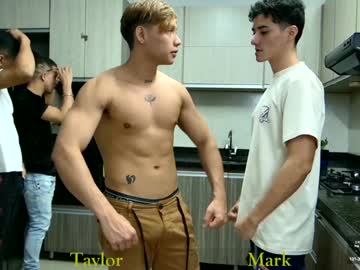 webcam man boysgang_sex live cam image #11183424