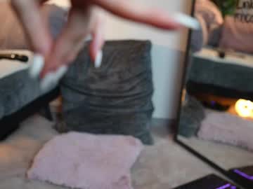 webcam girl mbca live cam image #13009227