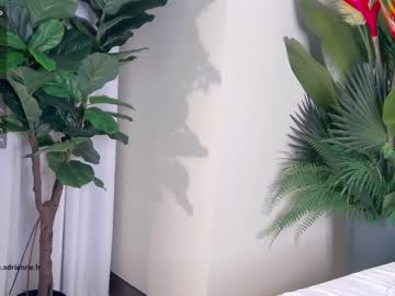 webcam girl belle_adrienne live cam image #2912892