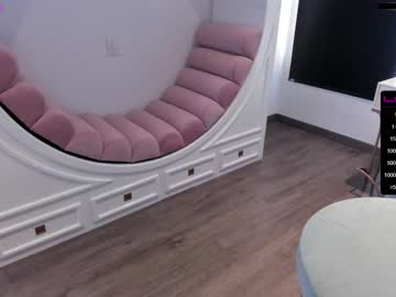 webcam girl ashlyeroberts1 live cam image #1474646