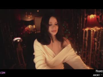 webcam girl lucieoude_ live cam image #1078481