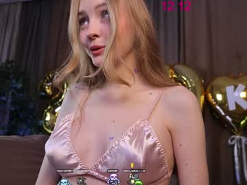 webcam girl lissa_meooow live cam image #11290109