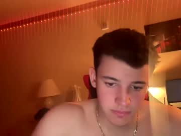 webcam man bobby_bang live cam image #8088518