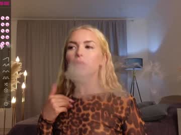 webcam girl michelle_filman live cam image #10270336