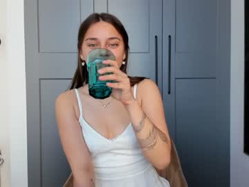 webcam girl eleonora_linn live cam image #2862303