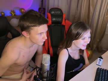 webcam couple eveandrobert live cam image #9944183