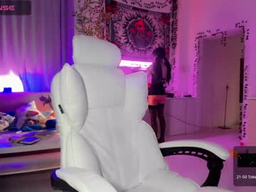 webcam girl ronnie_neko live cam image #8757210