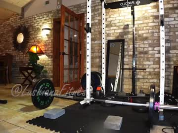 webcam tranny lushianafitness live cam image #11114315