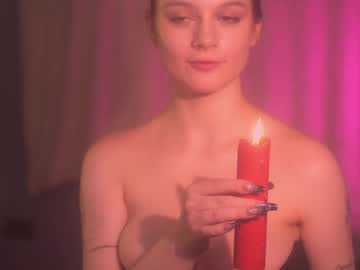 webcam girl lorienn live cam image #9752438