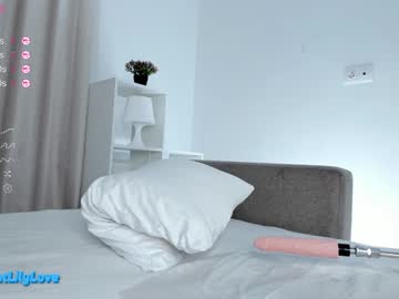 webcam girl olsenspring live cam image #11710836