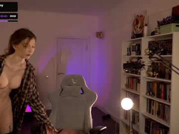 webcam girl loony_moony live cam image #13032681