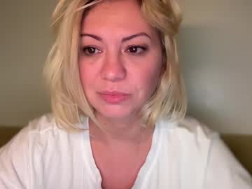 webcam girl kiradivine live cam image #11044403