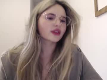 webcam girl playnofuckinggames live cam image #252797