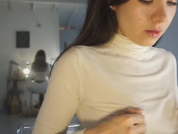 webcam girl soifiee live cam image #6380680