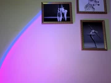 webcam girl just_emmy live cam image #11011150