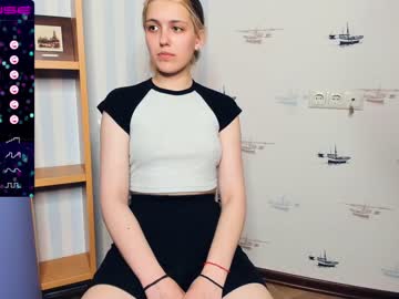webcam girl sun_like_hugs live cam image #5979149