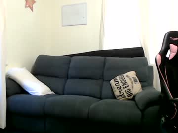 webcam girl lil_miss_naughty live cam image #6230307