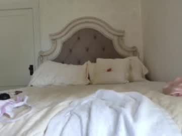 webcam girl littlegreekflower live cam image #9983848