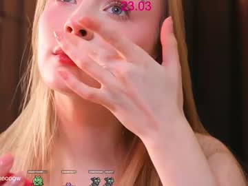 webcam girl lissa_meooow live cam image #12186536