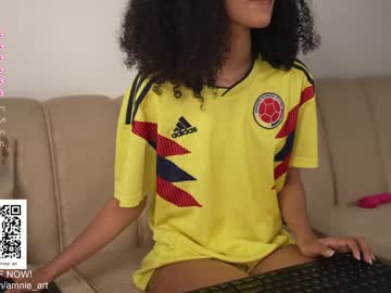 webcam girl amnie_ live cam image #7673069