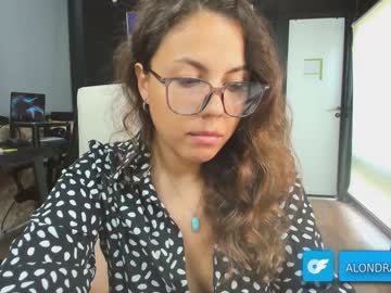 webcam girl daily_stories live cam image #7399521
