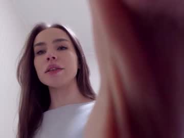 webcam girl aminaswan_ live cam image #8663111