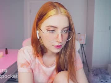 webcam girl pocketrocket_ live cam image #1463369