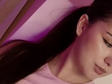 webcam girl hollyextra live cam image #12537946