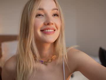webcam girl kriss0leoo live cam image #12151185