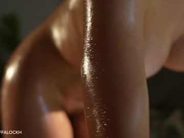 webcam girl tifalock_ live cam image #9684551