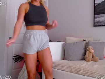 webcam girl oliviaowens live cam image #1964018