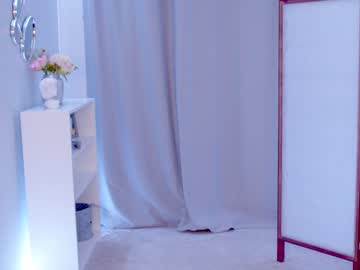 webcam girl silent_chill live cam image #6387759