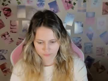 Cam for amelienjames