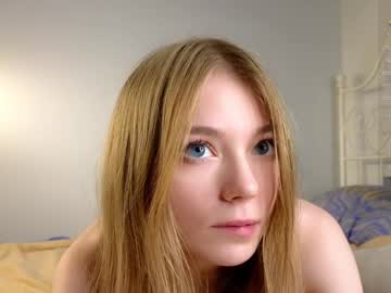 webcam girl lovely_shyy live cam image #11008823